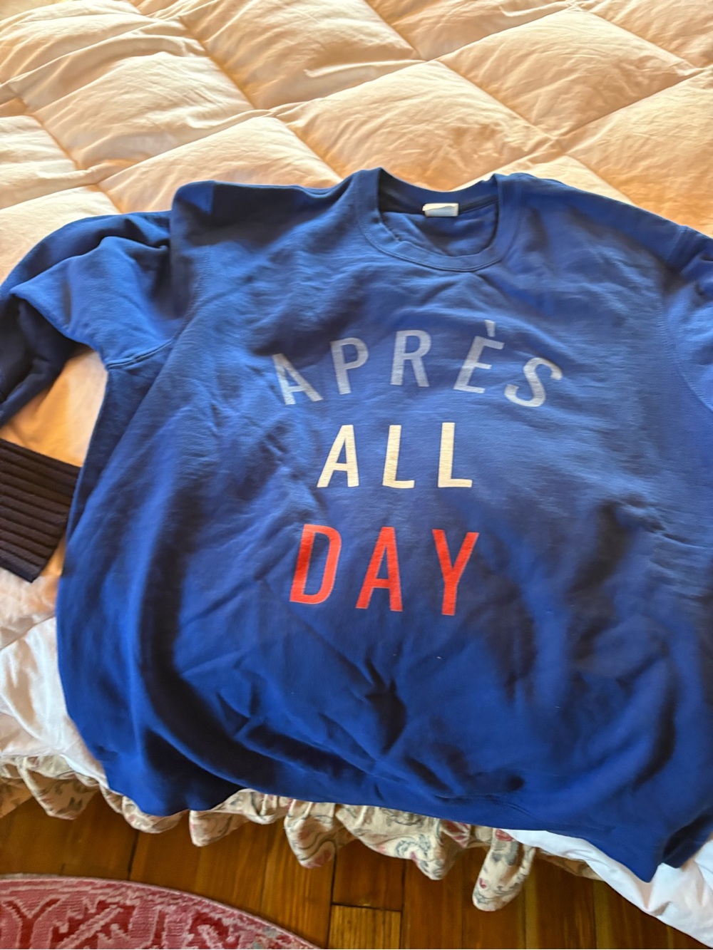 Blue 'Après All Day' Graphic Sweatshirt